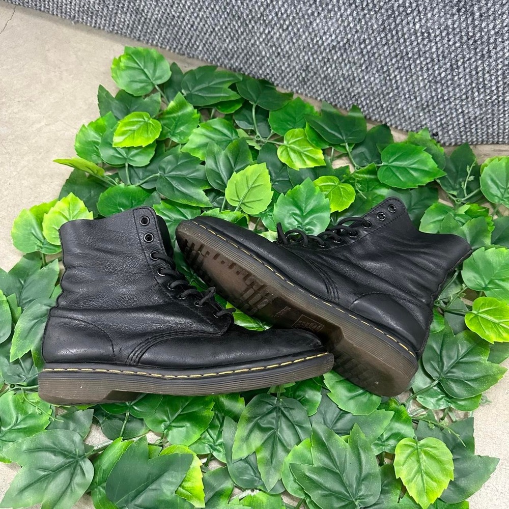Dr. Martens Pascal Black Leather 8 Eye Combat Boots Women's 8